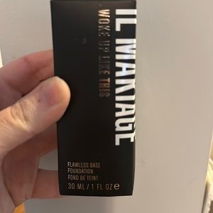 Il Makiage 010 2 pack Woke Up Like This Foundation